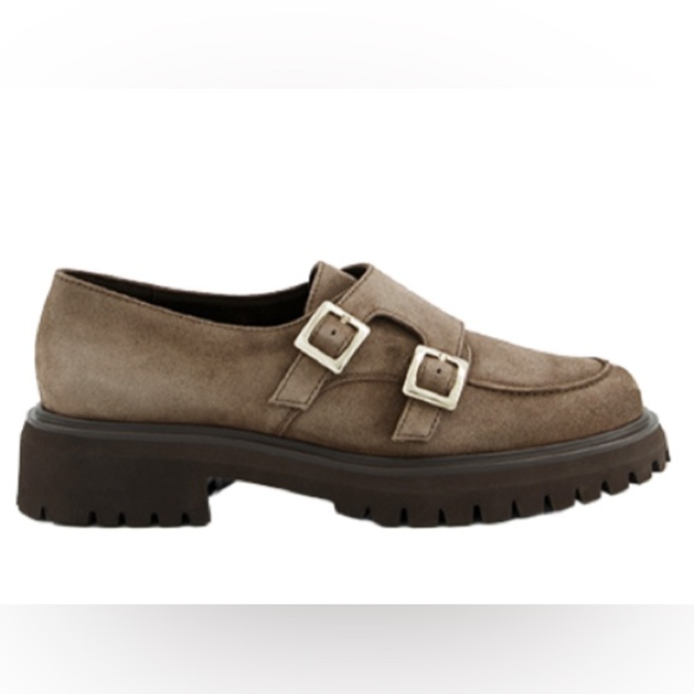 Brown leather Platform Loafer. Suede leather